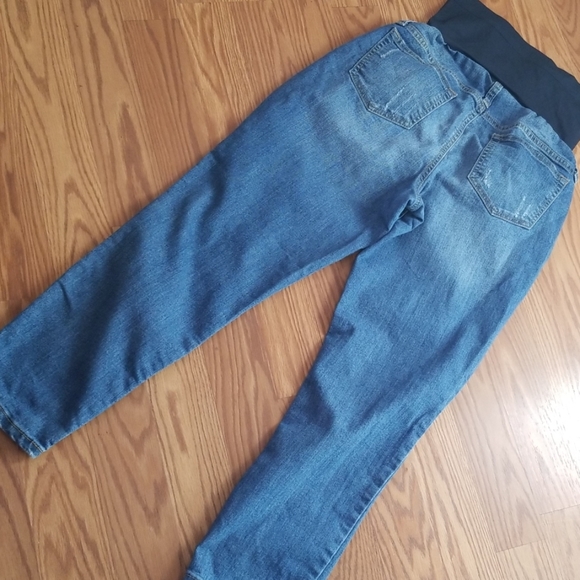 A glow maternity Jean's crop 10 - Picture 4 of 7